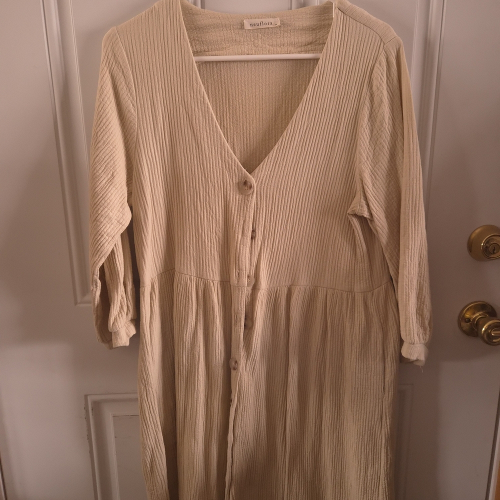 Neuflora Cream Midi Dress, Medium